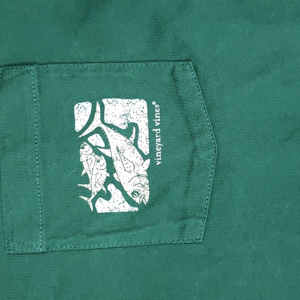 Vineyard Vines Hunter Green Long Sleeve Tee With Front Pocket Size Large - Picture 2 of 5